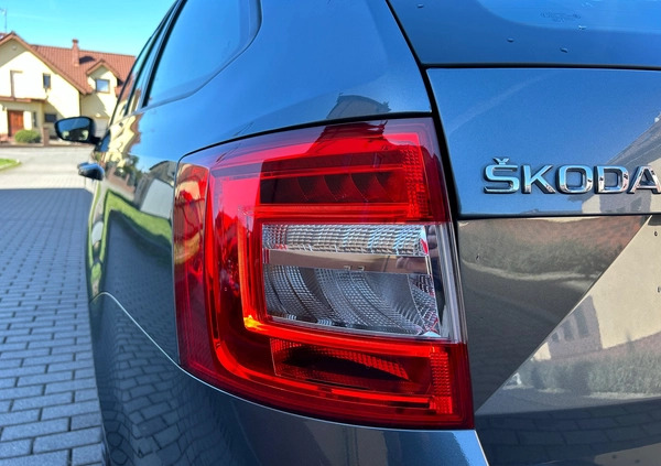 Skoda Octavia cena 59900 przebieg: 168300, rok produkcji 2019 z Chorzów małe 352